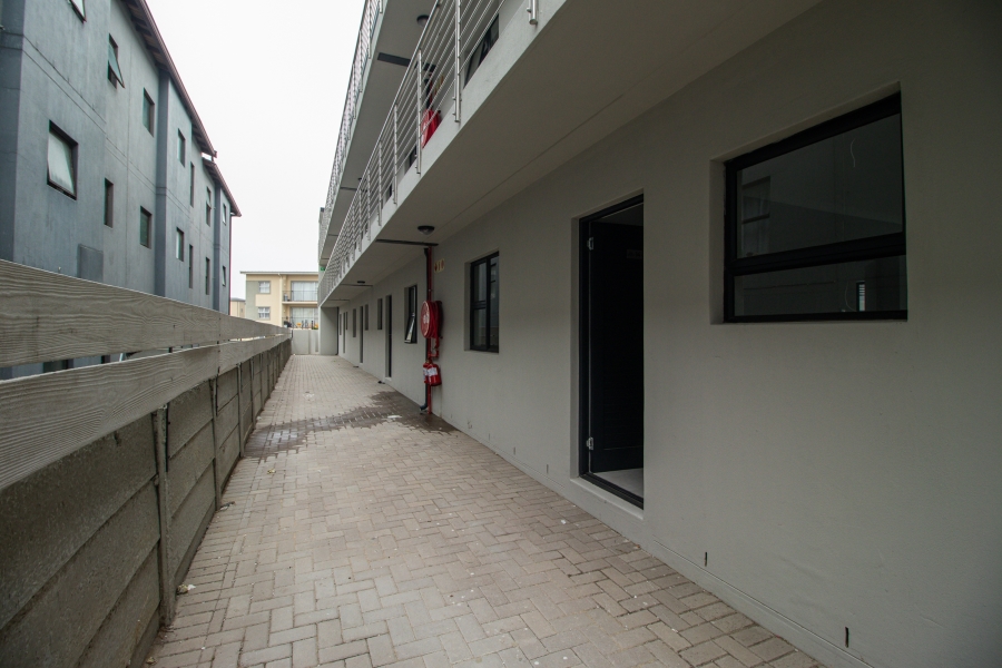 2 Bedroom Property for Sale in Parklands Western Cape